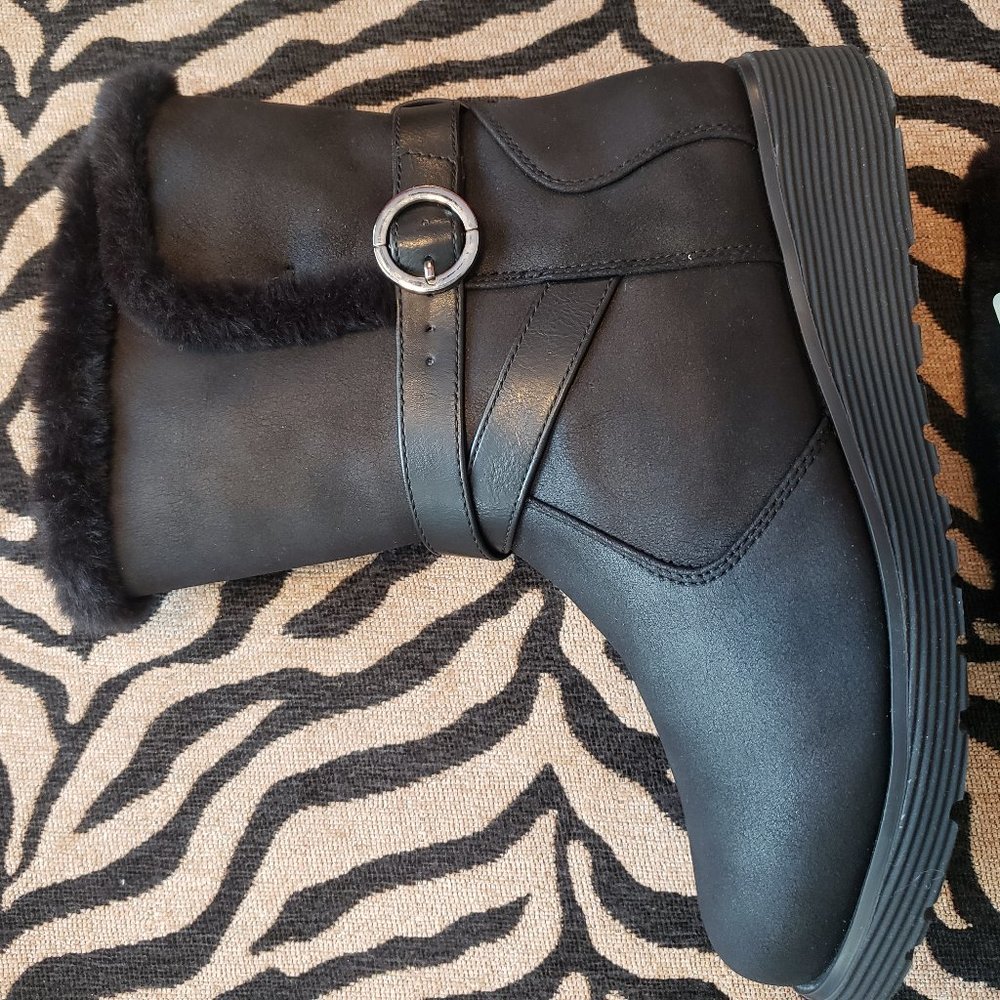 NWT-Skechers Keepsakes Wedge - Snow Kiss size 9 womens